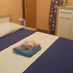 Toni With Free Parking Appartement *